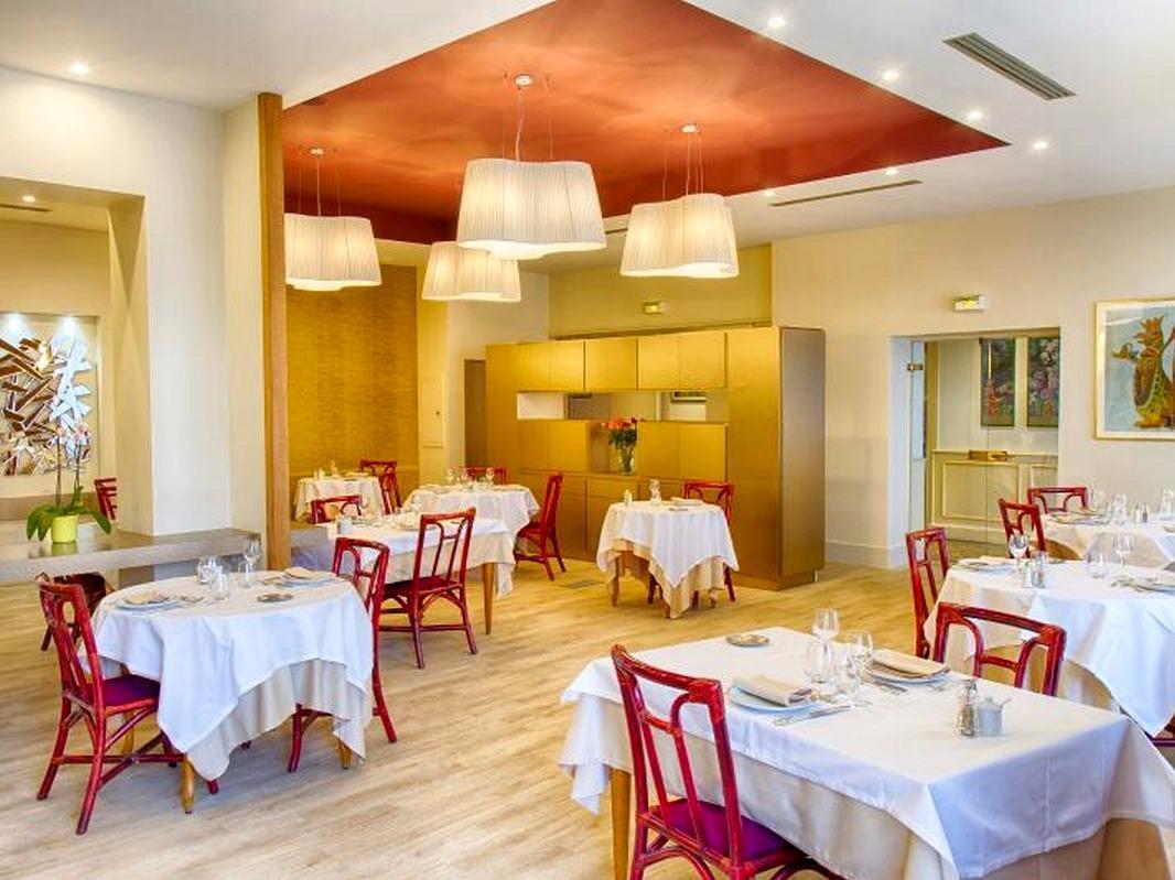 Hotel Restaurant Le Parc Μουλέν Εξωτερικό φωτογραφία